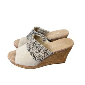 TOMS Women's Cream and Black Wedges